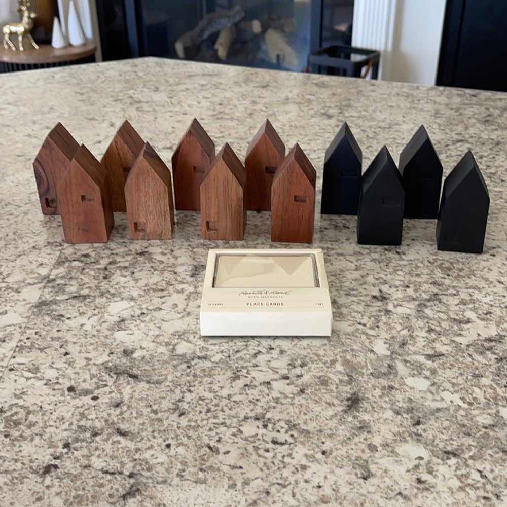 ***Discontinued*** Set of 12 Hearth & Hand Place Card Table Setting w/Cards